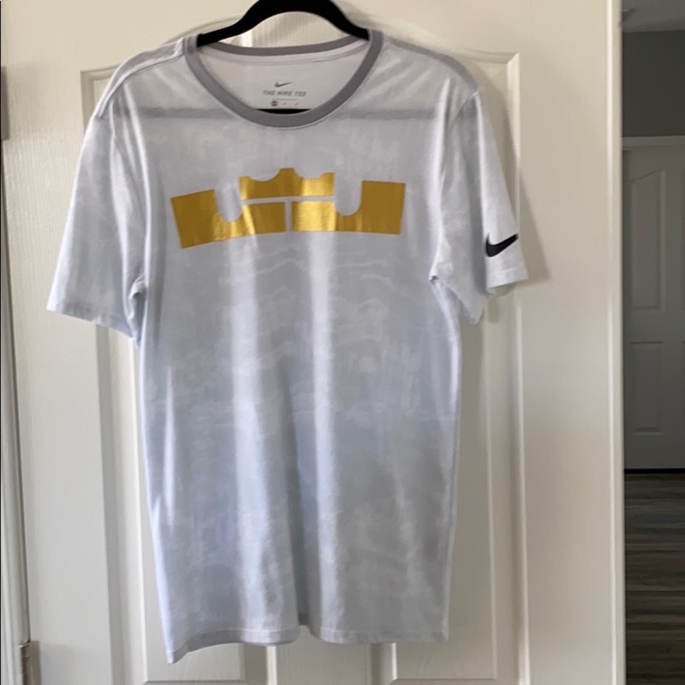 Nike dri-fit shirt - LeBron logo